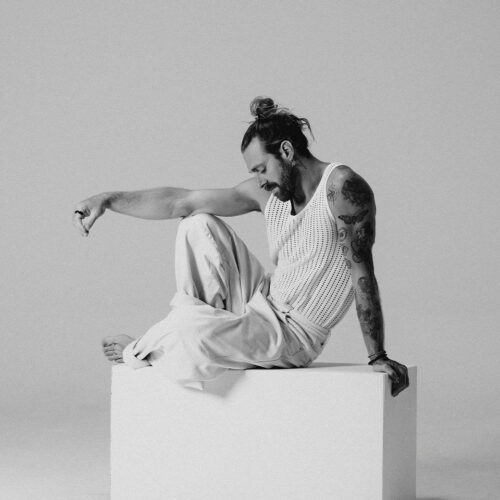 artists-jonathan-roy