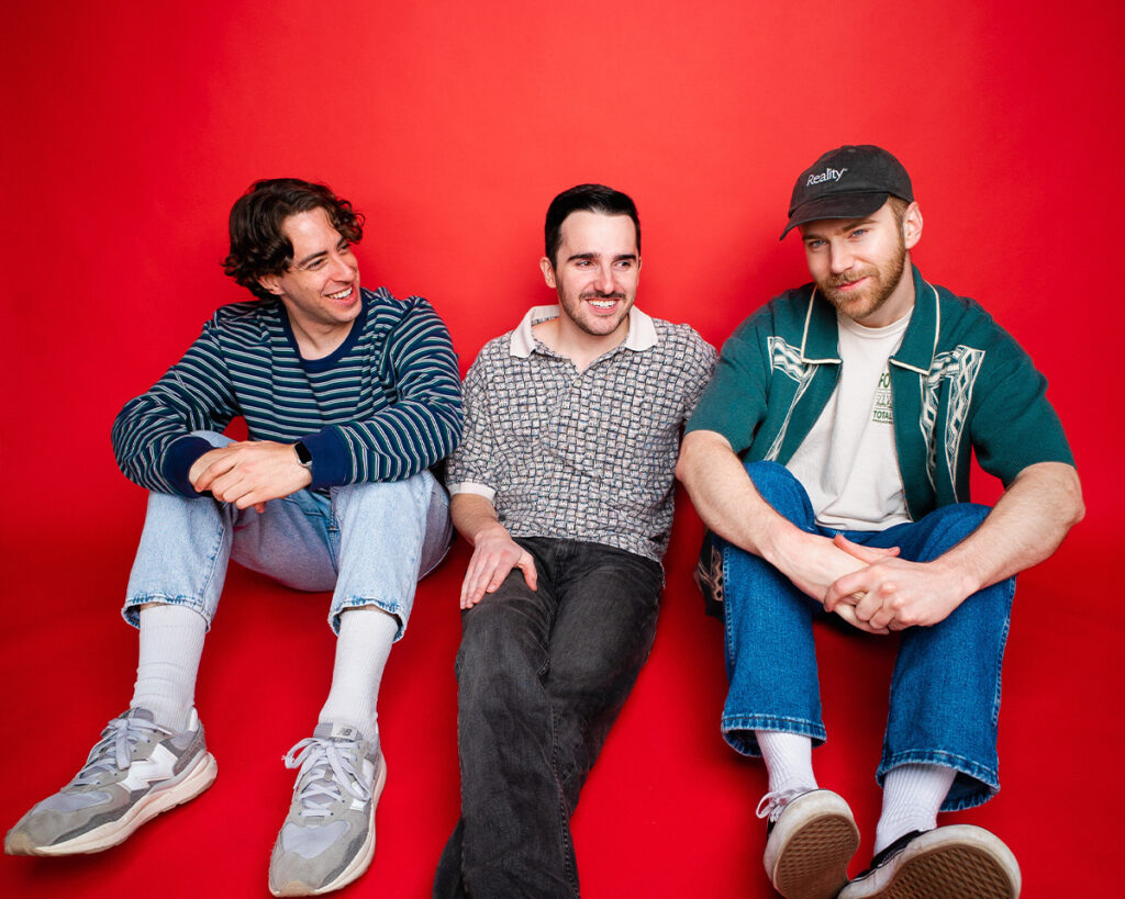 artists-tipling-rock