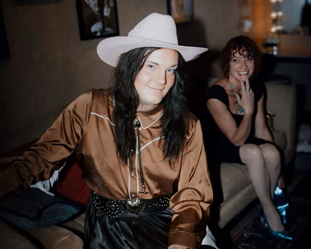 she_returns_from_war.